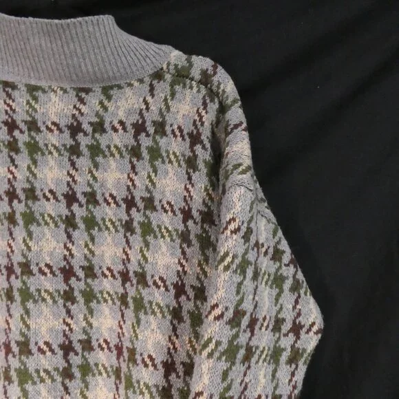 Heavy Wool Blend Houndstooth Button-Up Cardigan | xl - extra large | V-Neck - Picture 11 of 15